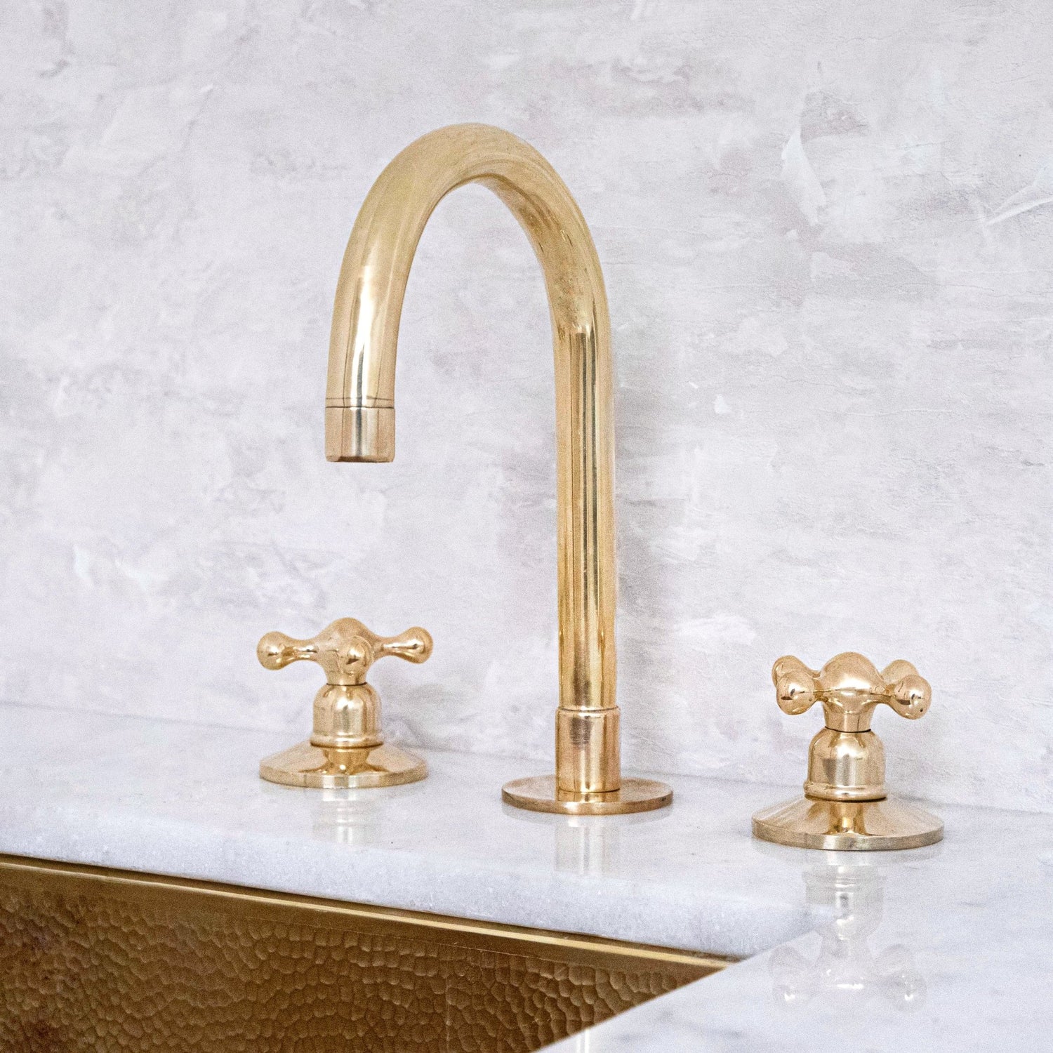 Bathroom Faucets - Brassma