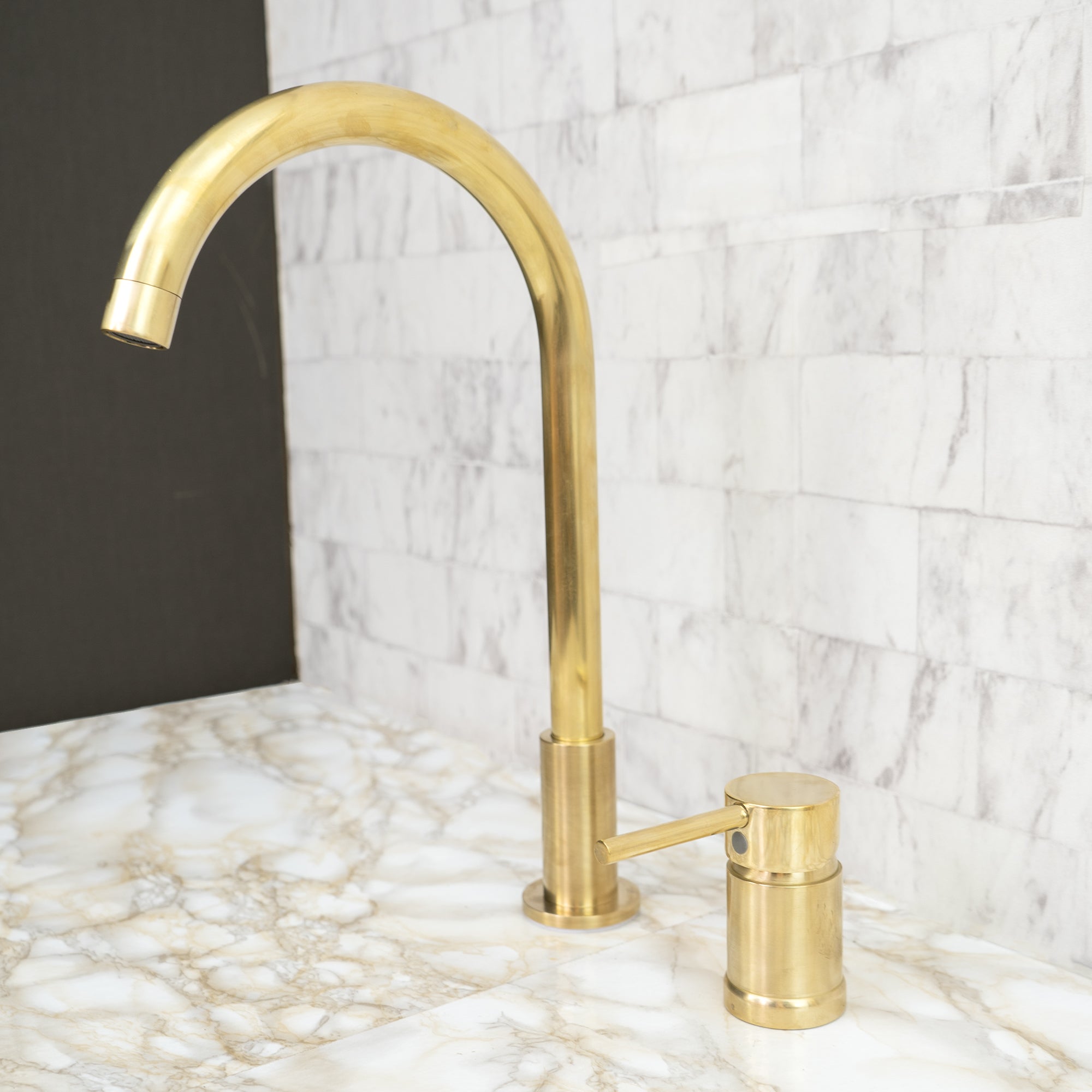 Gleam Lavatory faucet