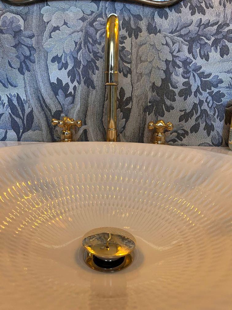 Unlacquered Solid brass bathroom Widespread Faucet , Vanity three holes faucet , 3 holes faucet vanity with Simple cross handles