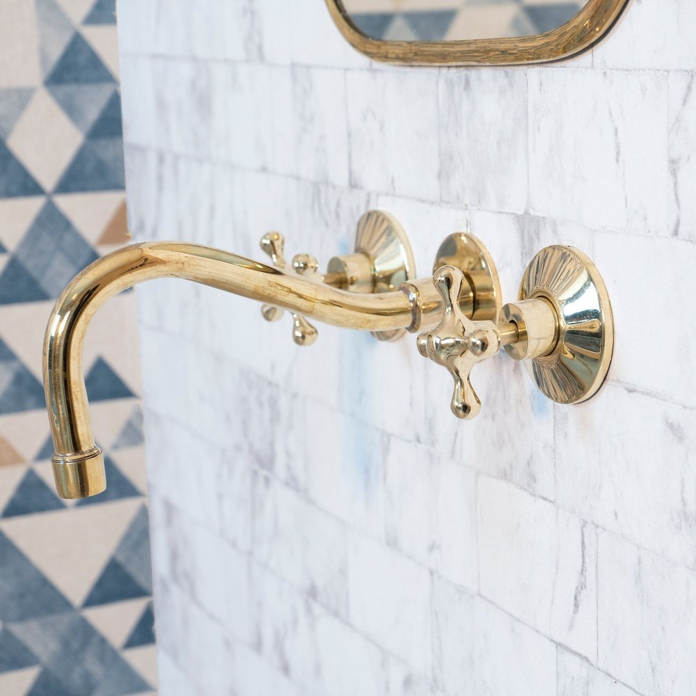 Cobra Wall Mounted Faucet