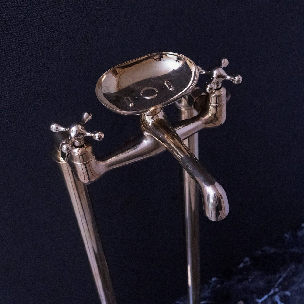 Free Standing Clawfoot Faucet With Brass soap holder