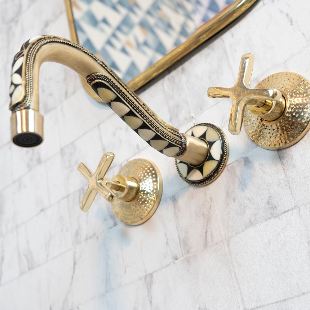 Handcrafted Cobra Wood & Brass Wall Mounted faucet